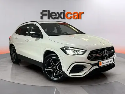 Usado Mercedes GLA250 218 CV (160 kW) 2023 Blanco SUV