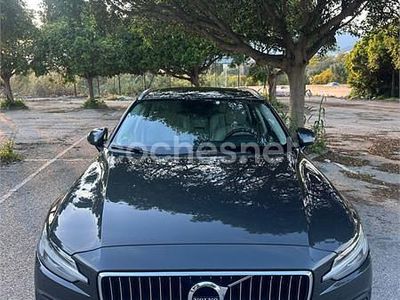 Usado Volvo V60 190 CV (139 kW) 2019 Negro Familiar