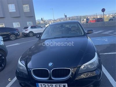 Usado BMW 520 163 CV (119 kW) 2006 Negro Berlina