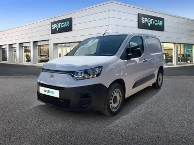 Usado Fiat Doblò S 102 CV (75 kW) 2023 Blanco Monovolumen
