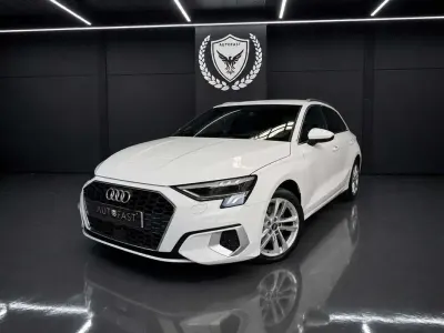 Usado Audi A3 Sportback Advanced 116 CV (85 kW) 2022 Blanco Utilitario