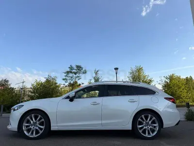 Usado Mazda 6 Comfort 150 CV (110 kW) 2013 Blanco Familiar