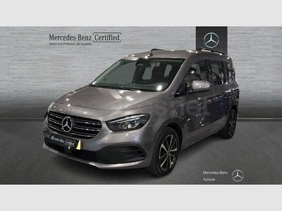 Usado Mercedes T180 116 CV (85 kW) 2023 Gris / plata Monovolumen