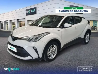Usado Toyota C-HR Active 122 CV (89 kW) 2021 Blanco SUV