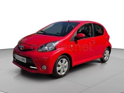 Occasion Toyota Aygo Live 68 PK (50 kW) 2012 Rood Hatchback