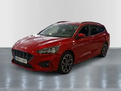 Usado Ford Focus ST-Line 125 CV (91 kW) 2022 Rojo fantastic (metalizado)