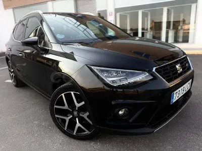 Usado Seat Arona Ecomotive 115 CV (84 kW) 2019 Negro SUV