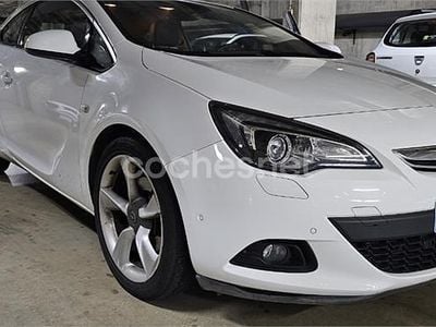 Blanco Usado 2014 Opel Astra GTC Sportive Berlina | 6200 € (Super precio)