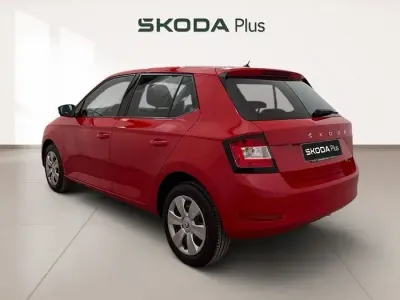 Usado Skoda Fabia 60 CV (44 kW) 2020 Rojo Utilitario