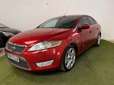 Usado Ford Mondeo Titanium X 140 CV (102 kW) 2008 Granate Berlina
