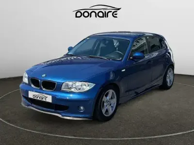 Usado BMW 118 122 CV (89 kW) 2005 Azul Utilitario