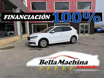 Usado Skoda Fabia Selection 116 CV (85 kW) 2025 Blanco Utilitario