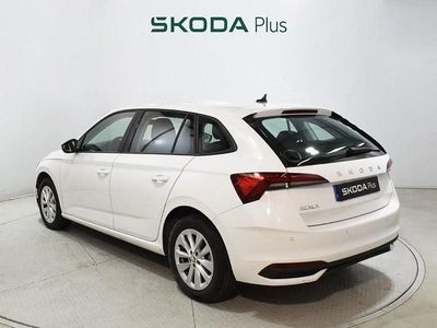 Usado Skoda Scala Essence 95 CV (69 kW) 2024 Blanco Utilitario