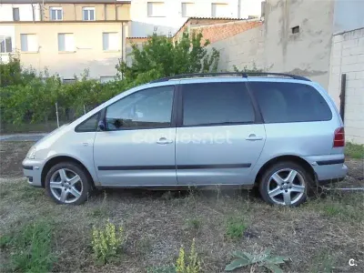 Usado VW Sharan Comfortline 115 CV (84 kW) 2002 Gris / plata Monovolumen
