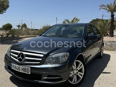 Usado Mercedes C250 Avantgarde 204 CV (150 kW) 2011 Gris / plata Berlina