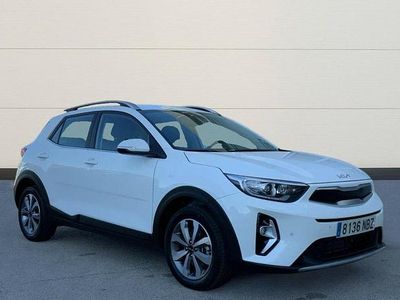 Nuevo Kia Stonic 101 CV (74 kW) 2025 Blanco SUV