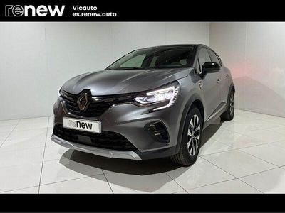 Usado Renault Captur Engineered 145 CV (106 kW) 2023 Carrocer?a gris casi SUV