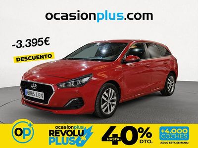 Usado Hyundai i30 116 CV (85 kW) 2019 Rojo Familiar
