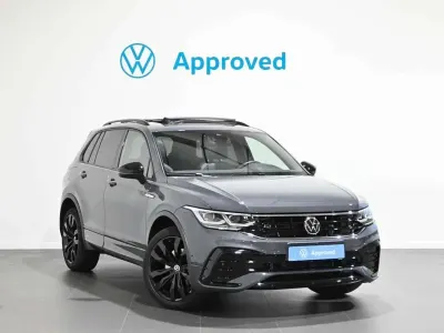Usado VW Tiguan R-line 200 CV (147 kW) 2022 Gris SUV