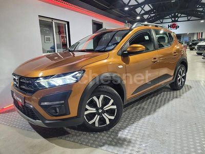 Usado Dacia Sandero Essentiel 100 CV (73 kW) 2021 Naranja Berlina