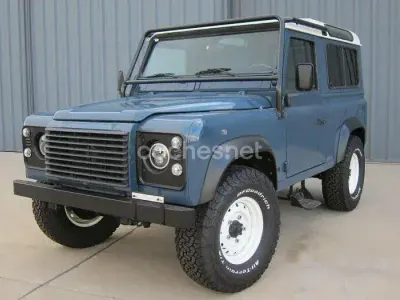 Usado Land Rover Defender 122 CV (89 kW) 1998 Azul SUV