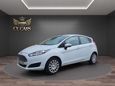 Usado Ford Fiesta Titanium 95 CV (69 kW) 2015 Blanco Utilitario