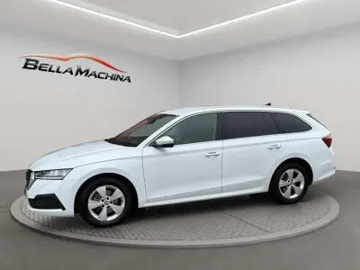 Usado Skoda Octavia 111 HP (81 kW) 2021 Branco Carrinha