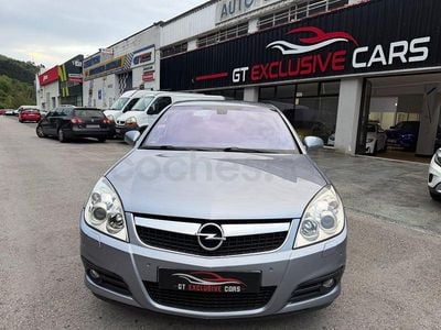 Usado Opel Vectra Cosmo 155 CV (114 kW) 2006 Gris / plata Berlina