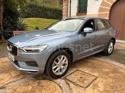 Usado Volvo XC60 Momentum 250 CV (183 kW) 2019 Azul SUV