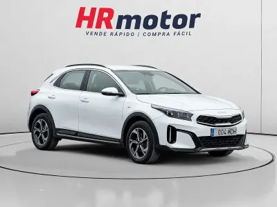 Usado Kia XCeed 120 CV (88 kW) 2023 Blanco SUV