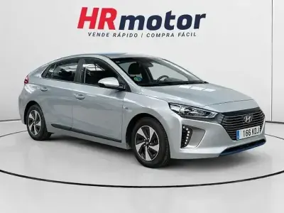 Usado Hyundai Ioniq 141 CV (103 kW) 2017 Gris / plata Utilitario