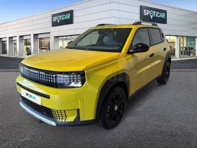 Nuevo Fiat Grande Panda Icon 110 CV (80 kW) 2026 Amarillo Utilitario