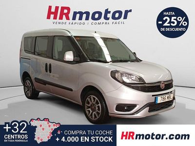 Usado Fiat Doblò Trekking 120 CV (88 kW) 2022 Gris Monovolumen