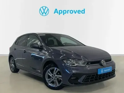 Usado VW Polo R-line 95 CV (69 kW) 2024 Gris Utilitario