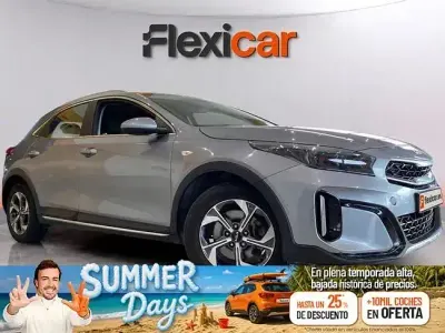 Usado Kia XCeed 120 CV (88 kW) 2023 Gris SUV