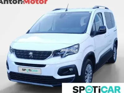 Usado Peugeot Rifter Allure 100 CV (73 kW) 2022 Monovolumen