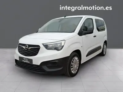 Usado Opel Combo Edition 102 CV (75 kW) 2020 Blanco Monovolumen