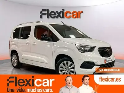 Usado Opel Combo Life Elegance 102 HP (75 kW) 2021 Branco Monovolume