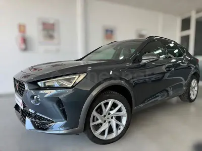 Usado Cupra Formentor 150 CV (110 kW) 2023 Gris / plata SUV