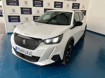 Usado Peugeot 2008 Allure 110 CV (80 kW) 2022 SUV