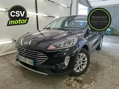 Usado Ford Kuga Titanium 226 CV (166 kW) 2022 Negro SUV