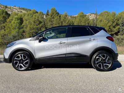 Usado Renault Captur Zen 90 CV (66 kW) 2015 Gris / plata SUV
