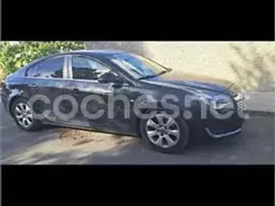 Usado Opel Insignia Business 120 CV (88 kW) 2014 Negro Berlina