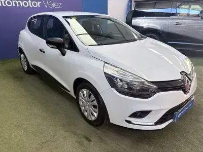 Usado Renault Clio IV Business 75 CV (55 kW) 2018 Blanco Berlina