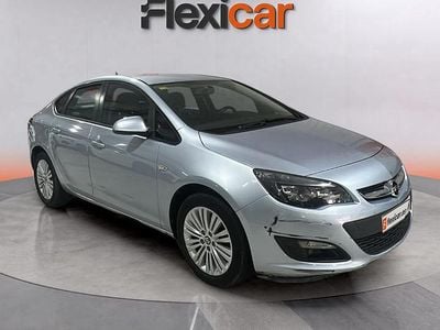 Gris Usado 2015 Opel Astra Excellence Berlina | 7290 € (Super precio)