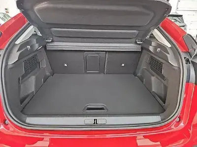 Nuevo Citroën C4 145 CV (106 kW) 2026 Rojo SUV