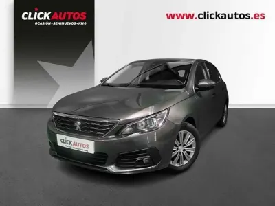 Usado Peugeot 308 Allure 111 CV (81 kW) 2021 Gris Utilitario