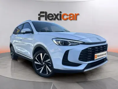 Usado MG ZS Luxury 197 CV (144 kW) 2025 Blanco SUV