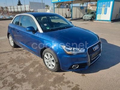 Azul Usado 2011 Audi A1 Ambition Berlina | 8900 € (Precio justo)