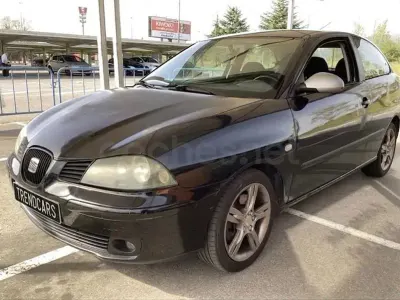 Usado Seat Ibiza FR 130 CV (95 kW) 2006 Negro Utilitario